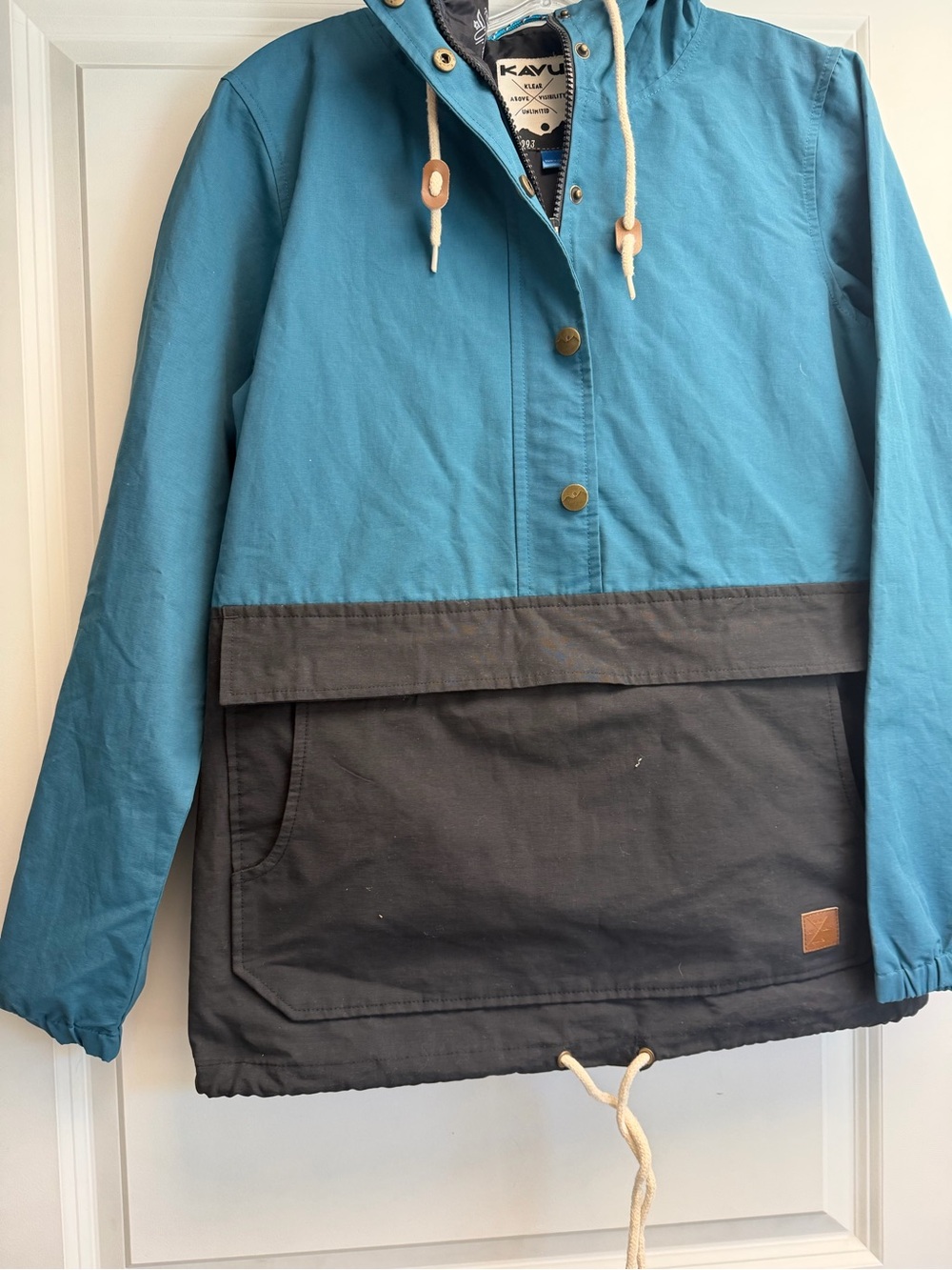Kavu Teal and Charcoal Colorblock Pullover Hoodie
